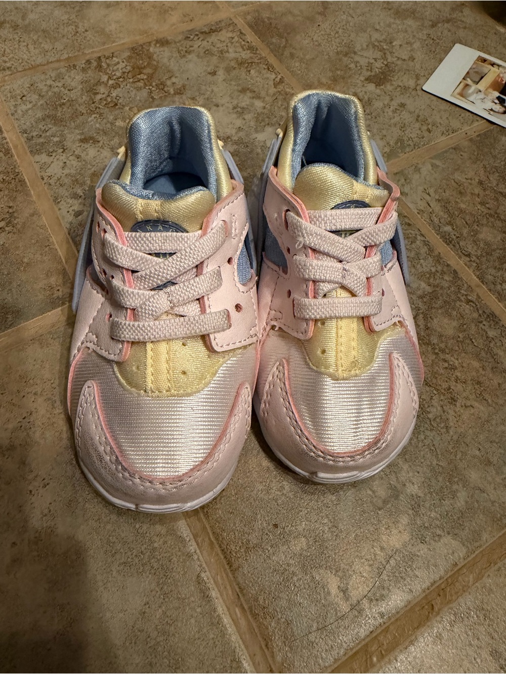 Huaraches - Picture 2 of 6
